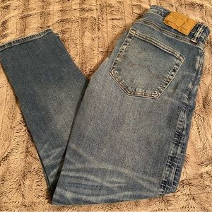 Mens 28x30 American Eagle Jeans Airflex+ Athletic Fit.